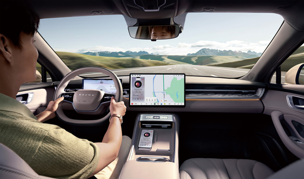 榮威M7 DMH重磅上市，限時美好價8.58萬元起享新能源時代家轎王